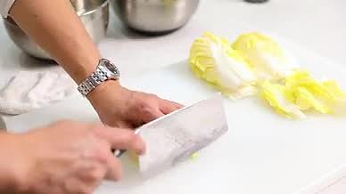 凉拌素食油醋白菜制作的过程视频的预览图